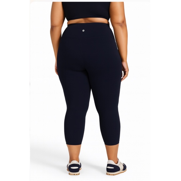 LULULEMON Wunder Under High-Rise Tight 25” Full-On Luxtreme True Navy Size 16 - Picture 2 of 10